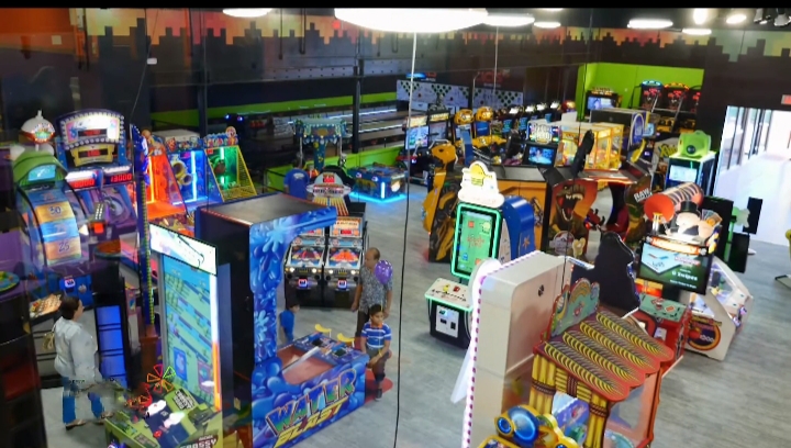 Arcade & Pizza Fun in Clearwater, Florida